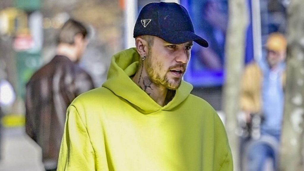 Justin Bieber muestra un nuevo look en Nueva York con Hailey Bieber
