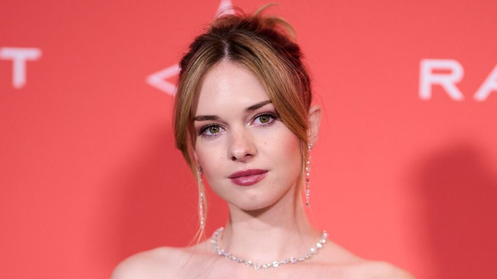 Stella Banderas Shelters Mom Melanie Griffith After La Fires, informa Antonio Banderas