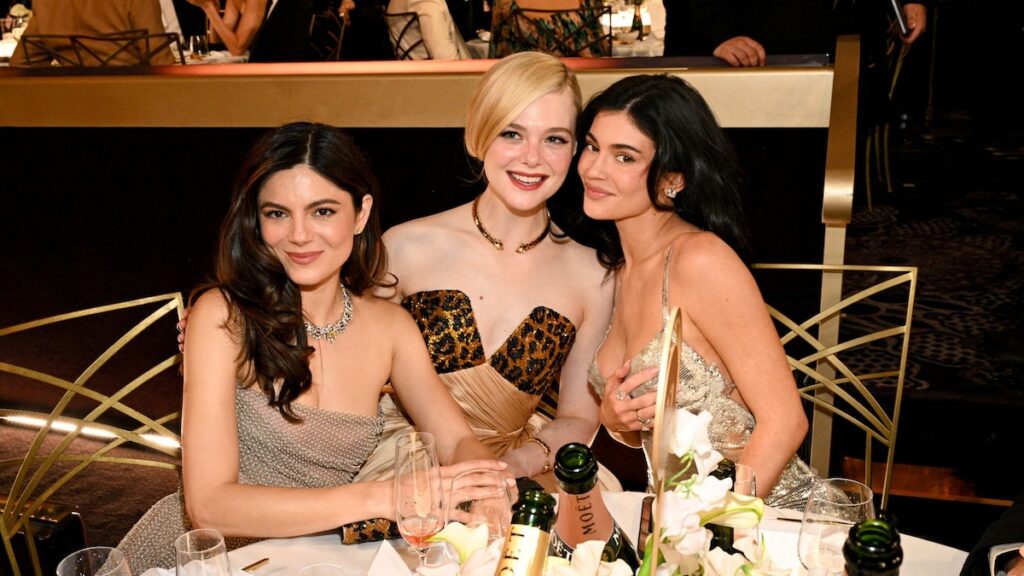 La amistad de Kylie Jenner con Elle Fanning y Monica Barbaro es el equipo que no sabíamos que necesitábamos