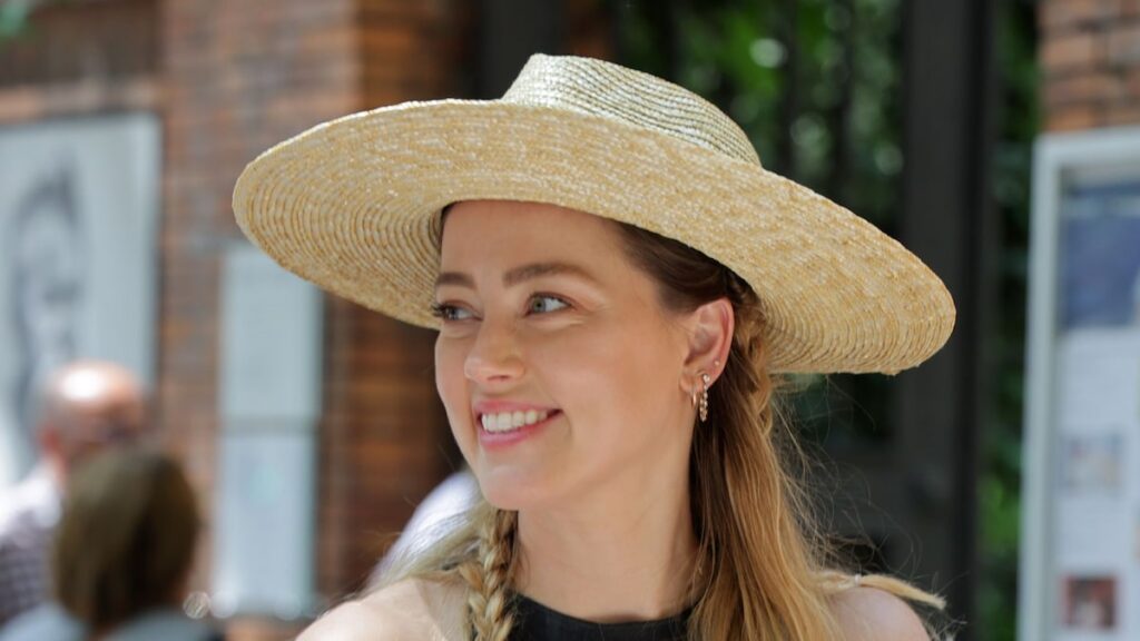 Amber Heard, esperando su segundo hijo, comparte su amor por Madrid en perfecto español