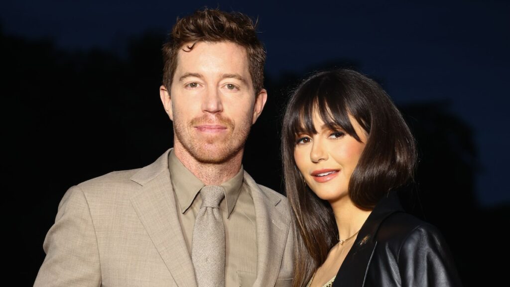 Nina Dobrev y Shaun White celebran su primera Navidad como novios