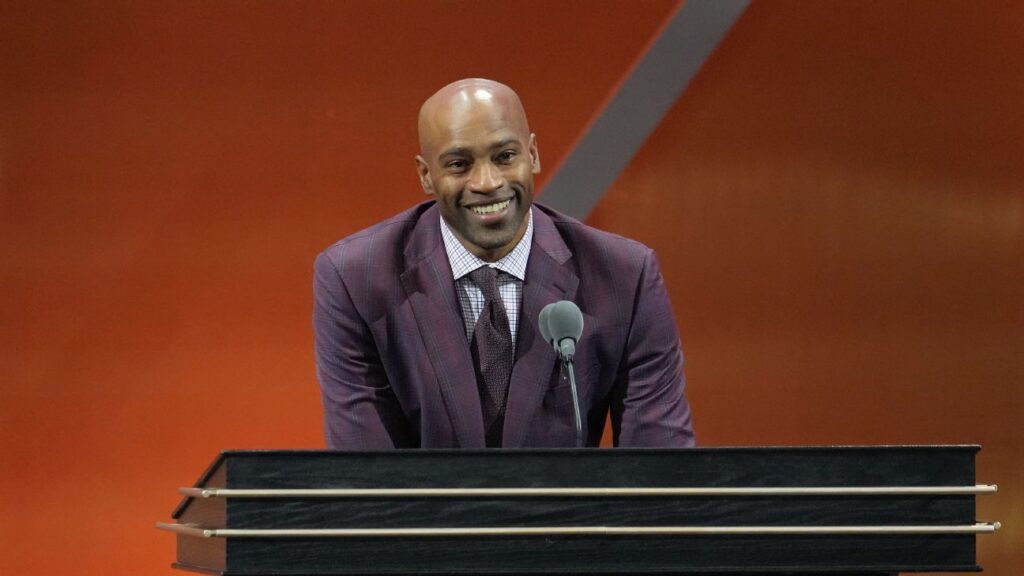 El Empire State Building honrará a Vince Carter