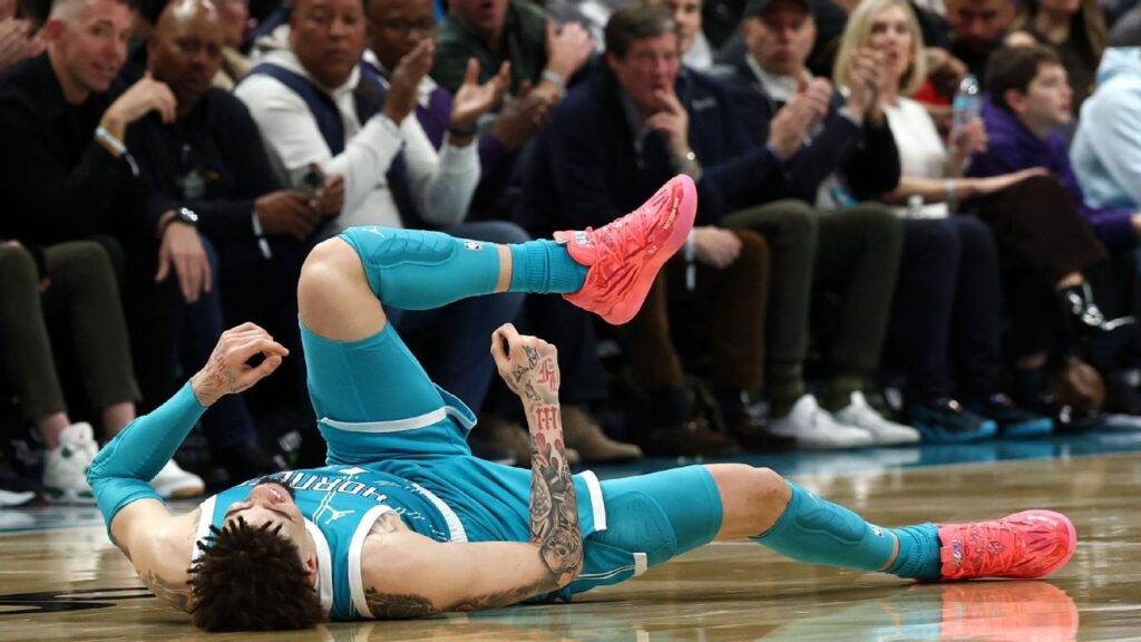 Lamelo Ball (Esguince de Tobillo), Baja al Menos una semana