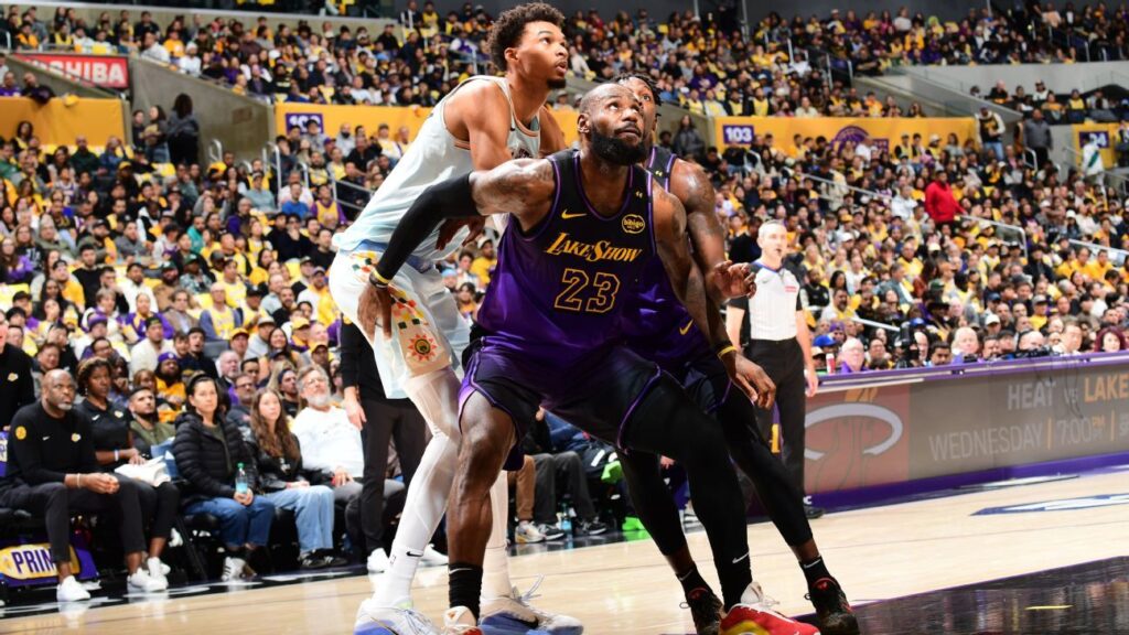 LeBron James, endiosado; Víctor Wembanyama, traicionado