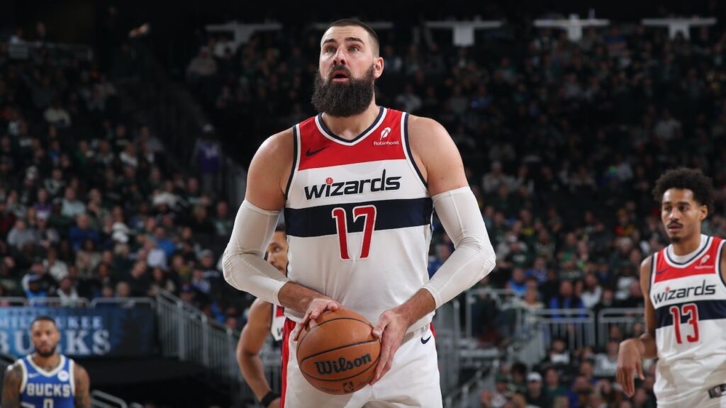 Los 5 jugadores con más probabilidades de ser cambiados antes de la fecha límite en la NBALos ejecutivos de la NBA evalúan qué jugadores, que no se llaman Jimmy Butler, probablemente serán traspasados.55mTim Bontemps y Brian Windhorst | ESPN.comimágenes falsas