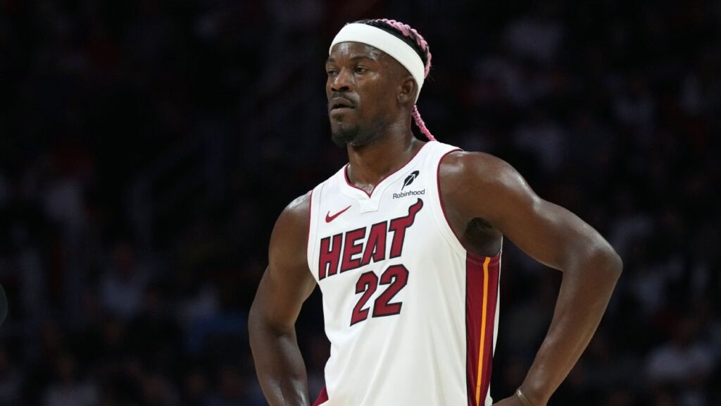 Miami Heat suspende a Jimmy Butler; escucharán ofertas por él