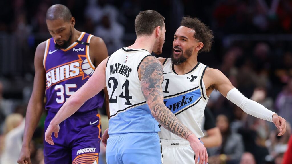 Trae Young anotó 43 puntos, su mejor marca de la temporada, ante Suns