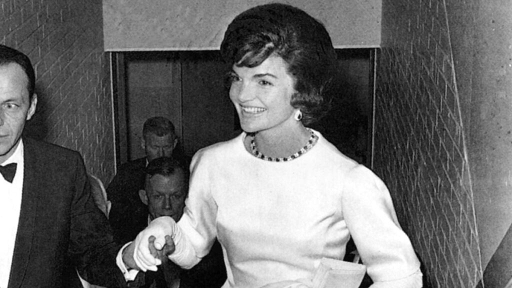 Los mejores looks a lo largo de los años, desde Jackie Kennedy hasta Melania Trump