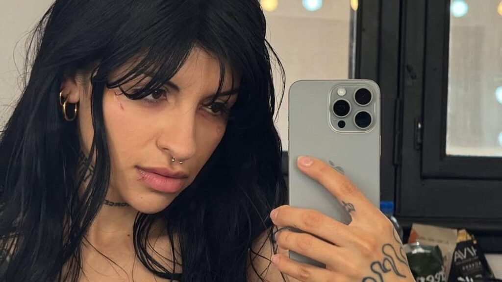 ¿Es el último tema de Cazzu, ‘Dolce’, un guiño a Nodal?