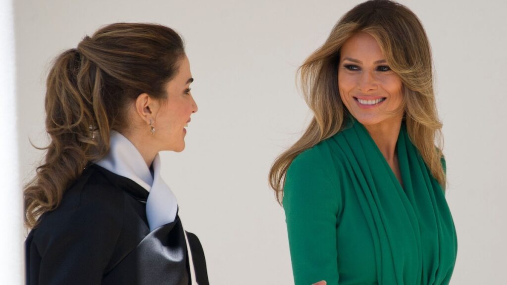 Melania Trump se reúne con la reina Rania en Palm Beach antes del día de la toma de posesión