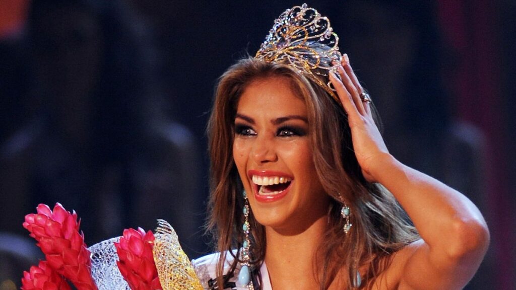 Miss Universo 2008 Dayana Mendoza anuncia el compromiso