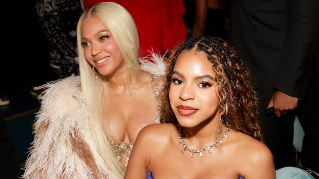Blue Ivy y Beyoncé tienen un momento emocional en el escenario: 2025 Grammys