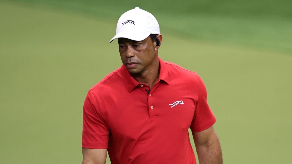 Tiger Woods llora la pérdida de su madre, Kultida Woods: Ella comenzó la tradición de la camisa roja del domingo
