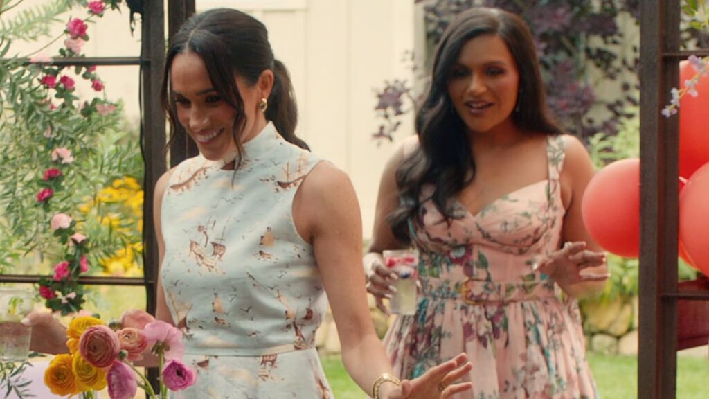 Mindy Kaling en su ‘divertida excursión de campo de maternidad’ con Meghan Markle