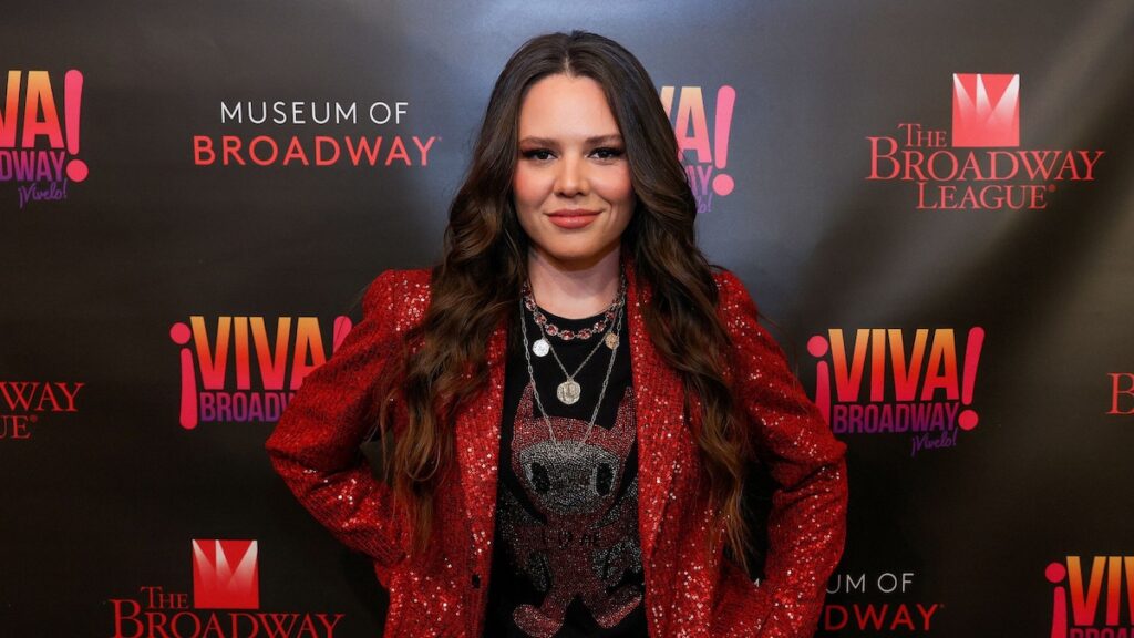 Joy Huerta toma a Broadway por asalto con ‘Real Women tiene curvas’