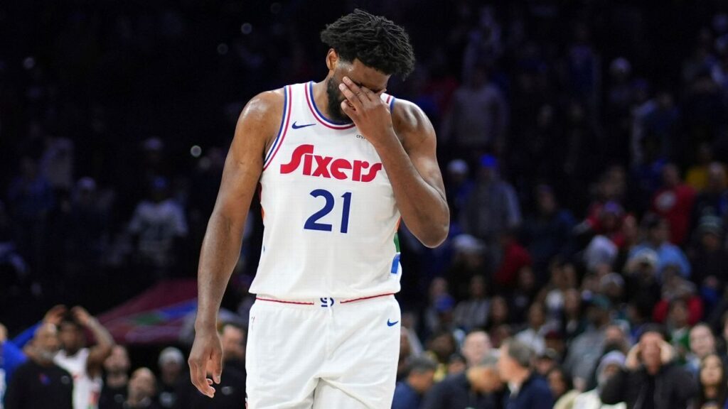 76ers Y Embiid Exploran Opcionals Para Lesión de Rodilla, Fuentes