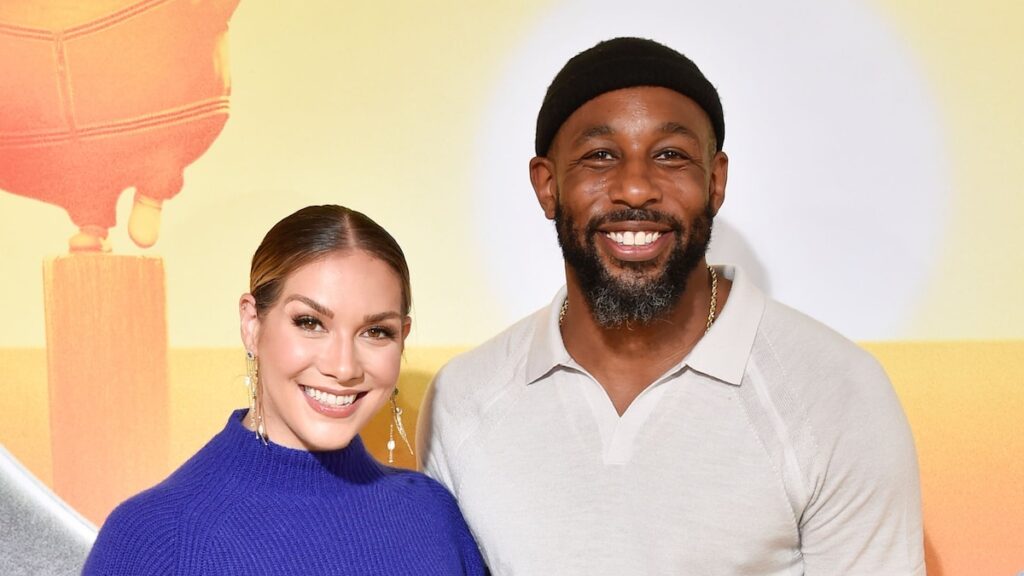 La madre del jefe de Stephen “Twitch” explota las memorias de Allison Holker
