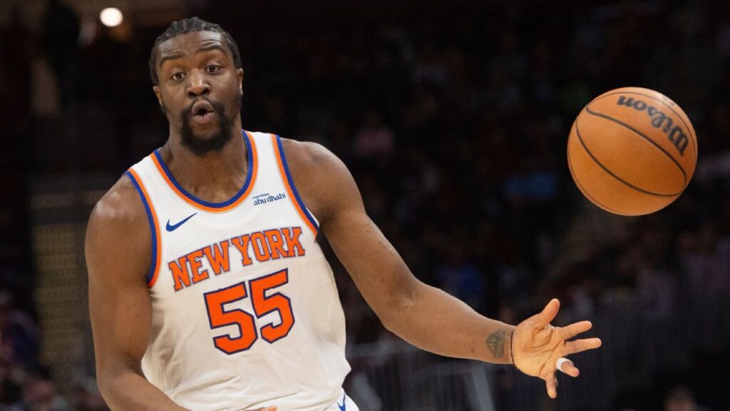 Ariel Hukporti de Knicks Fuera 4-6 Semanas por Rotura de Menisco
