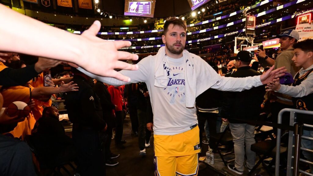 Debut de Luka Doncic Con Lakers Fue Un Éxito de Audios