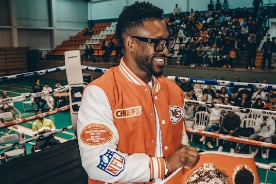 William Scull, Entre Canelo álvarez y la Polémica