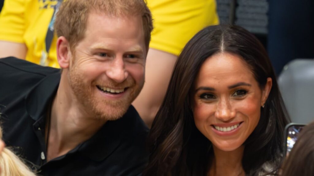Foto de familia previamente invisible del Príncipe Harry, Meghan Markle y Kids reveló