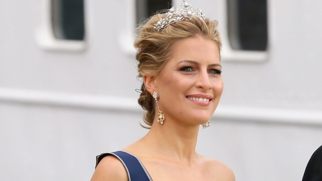 Princesa Tatiana gracias a quienes la ayudan a ‘mantenerse fuertes’ después de la boda del ex marido del príncipe Nikolaos