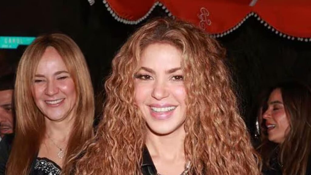 Shakira celebra su 48 cumpleaños en el Birds Streets Club después de los Grammys