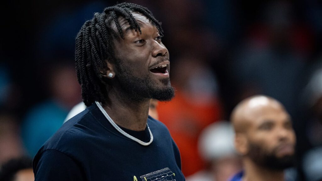 ¿Por qué Mark Williams no ha regresado a los Hornets desde su cambio fallido con los Lakers?