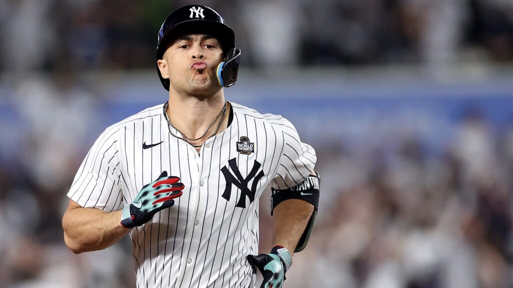 Giancarlo Stanton podría perderse la temporada 2025 de los Yankees por cirugía en los codos