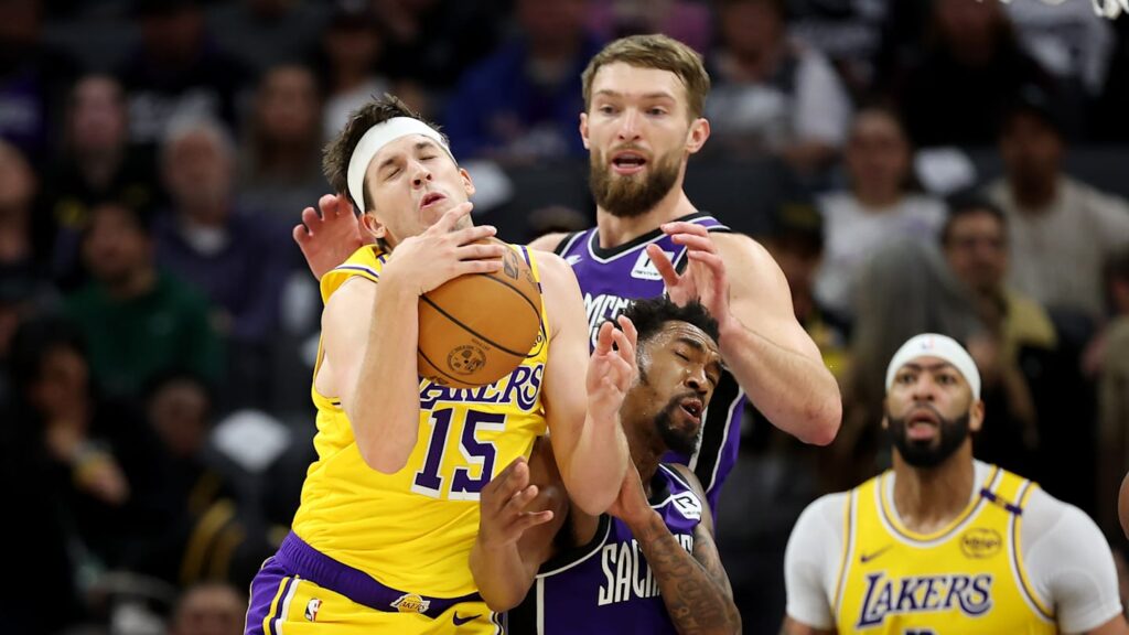 La oferta de cambio que podrían enviar los Lakers a Kings por Domantas Sabonis para la próxima temporada