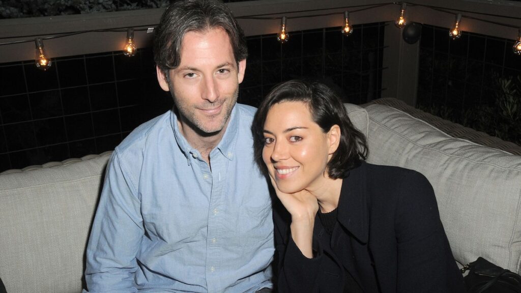 Aubrey Plaza y Jeff Baena tenían ‘dificultades matrimoniales’ y se separaron 4 meses antes de su muerte Aubrey Plaza y Jeff Baena tenían ‘dificultades matrimoniales’ y se separaron 4 meses antes de su muerte