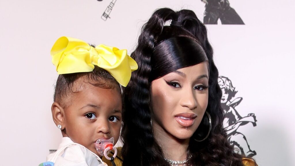 La hija de Cardi B eleva su bolsa Hermès de $ 60k con un adorable dibujo: el rapero no está emocionado