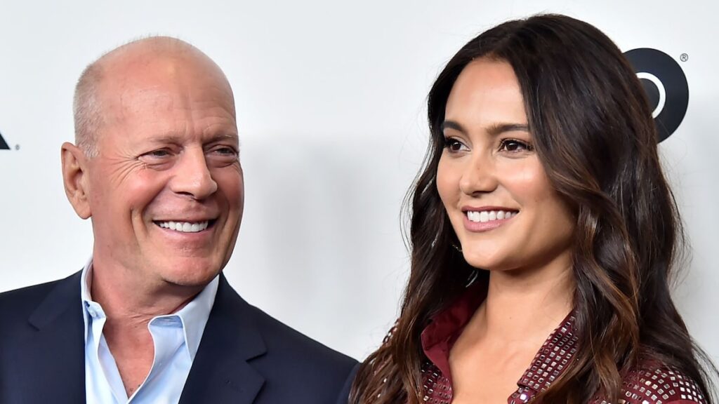 La esposa de Bruce Willis, tributa a Gene Hackman y Betsy Arakawa, mientras piden apoyo del cuidador