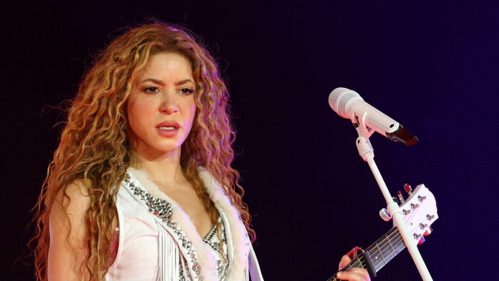 Ganador de Purple Lamborghini de Shakira se bloquea con otro auto