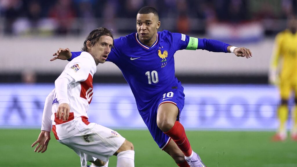 Luka Modric enciende la polémica en el Real Madrid al encarar a Mbappé por simular un penalti en la Nations League Luka Modric enciende la polémica en el Real Madrid al encarar a Mbappé por simular un penalti en la Nations League