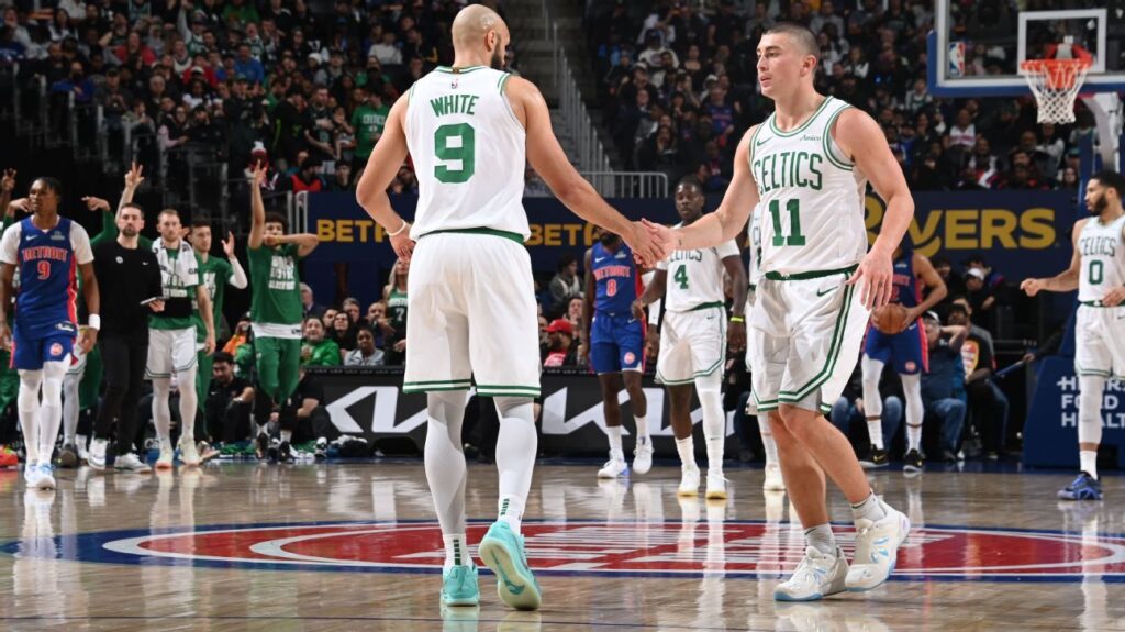 Pritchard y White Hacen Historia con explosión de triples para Celtics