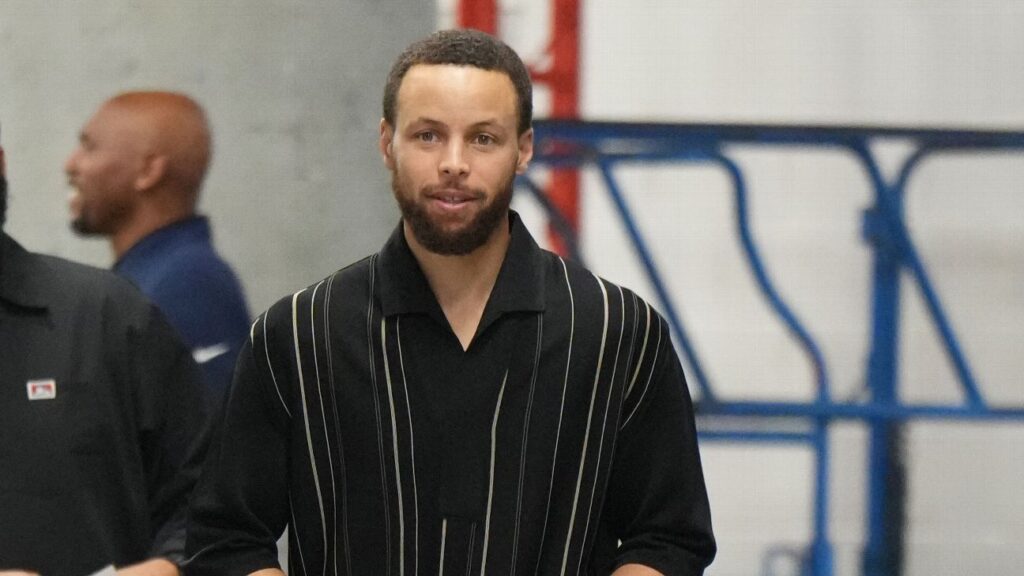 Steph Curry Firma Contrato Con Editorial Para Publicar 3 Biblioteca