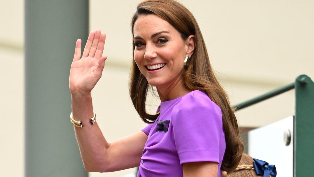 La princesa de Gales regresa al evento con miembros de la familia real después de perderse el servicio 2024