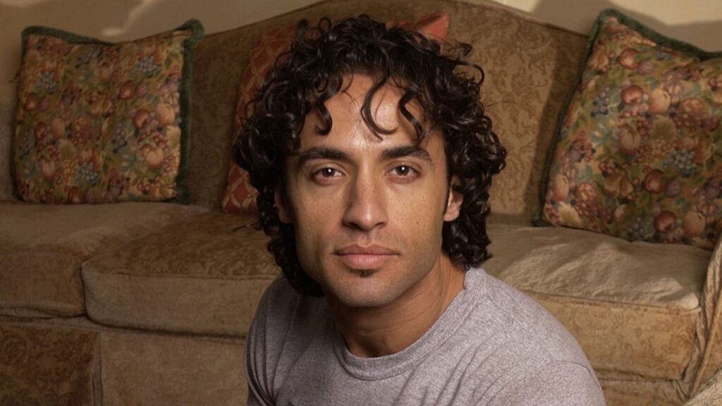 Nacido de nuevo ‘rinde homenaje al actor tardío Kamar de los Reyes