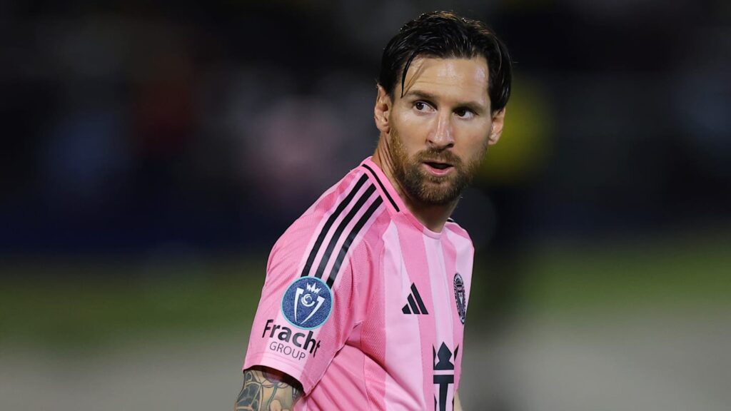 ¿Por qué Logan Paul invitó a pelear a Lionel Messi? ¿Por qué Logan Paul invitó a pelear a Lionel Messi?