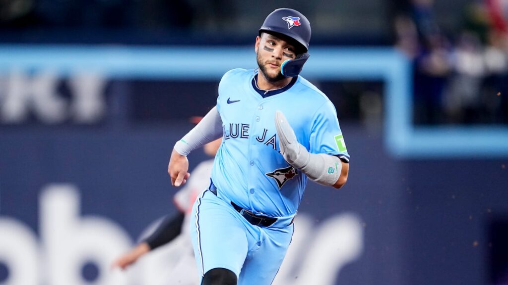 Predicen que los Yankees firmarán a estrella de los Azulejos con contrato millonario en 2026