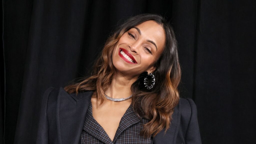 Zoe Saldaña disfruta del tiempo de calidad con el esposo y el hijo