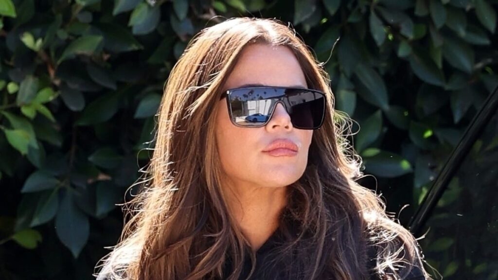 Khloé Kardashian revela resultados de escaneo cerebral después de accidente automovilístico y trauma en la cabeza