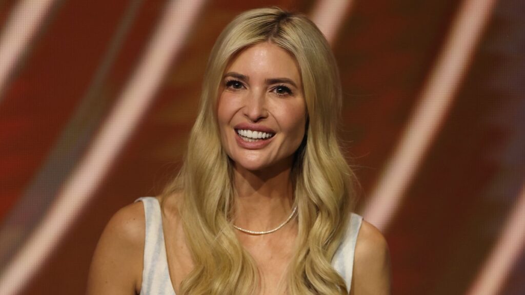 Ivanka Trump está pasando el mejor momento de su vida en Costa Rica mostrando sus habilidades de surf