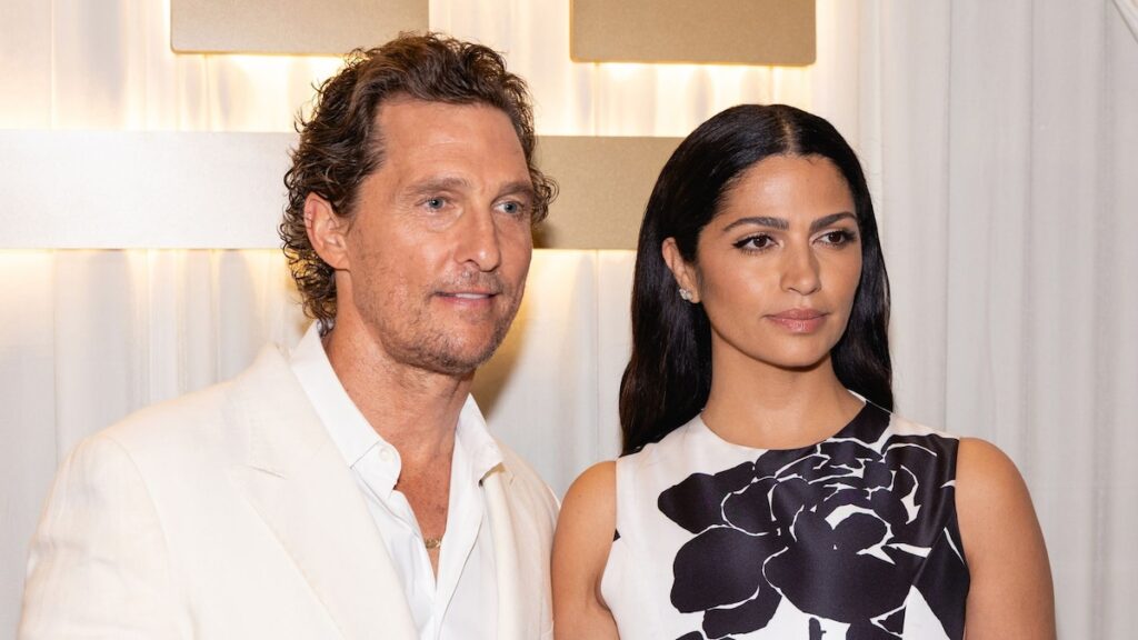 Matthew McConaughey, Camila Alves y sus hijos golpean la alfombra roja para una ocasión especial