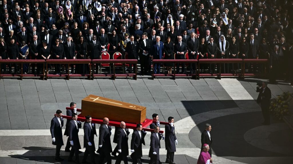 Lo que Donald Trump, el príncipe William y el rey Abdullah tenían en común en el funeral del Papa Francisco