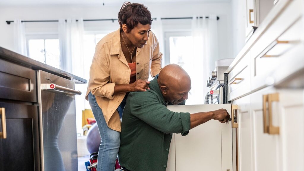 ¿Quién maneja las reparaciones? 6 expertos en bienes raíces revelan la verdad