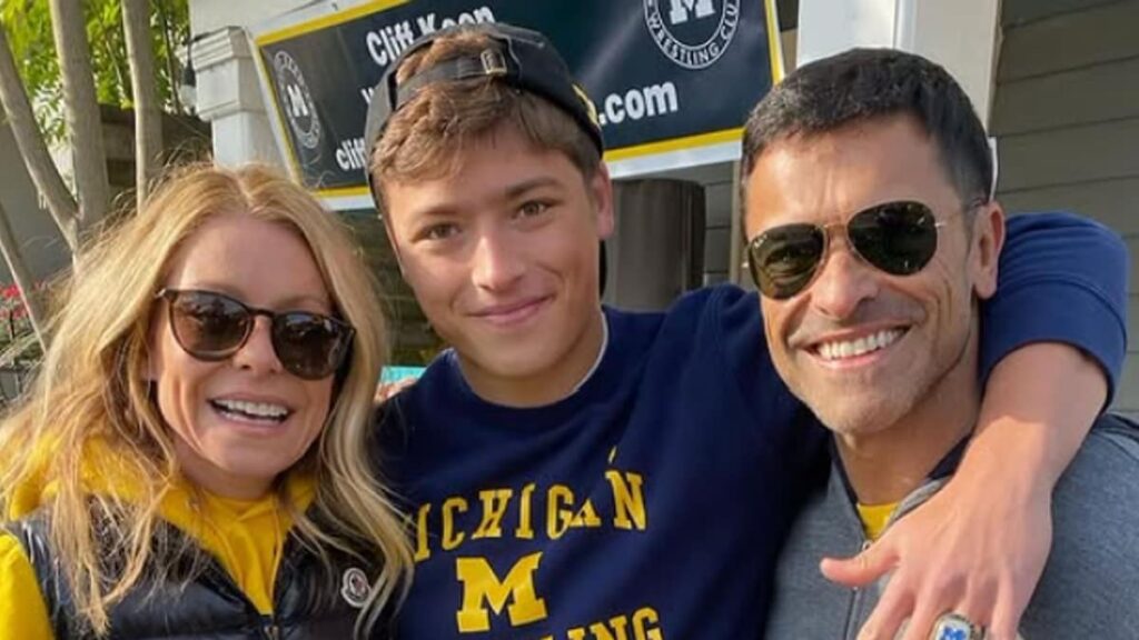 Kelly Ripa y Mark Consuelos quieren una graduación más de su hijo