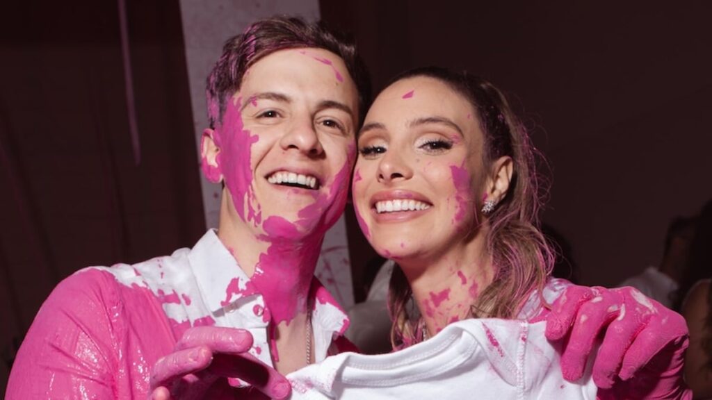 Dentro de Lele Pons y la fiesta de revelación de género de Guaynaa