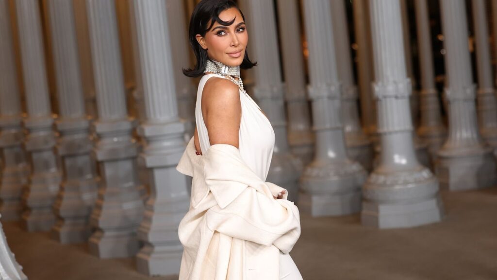 Los 3 mejores suplementos de Kim Kardashian para su rutina de bienestar